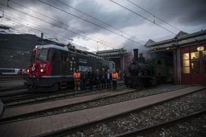 Das Projektgruppe RHÆTIA zusammen mit  Renato Fasciati (Direktor RhB 3.v.l)